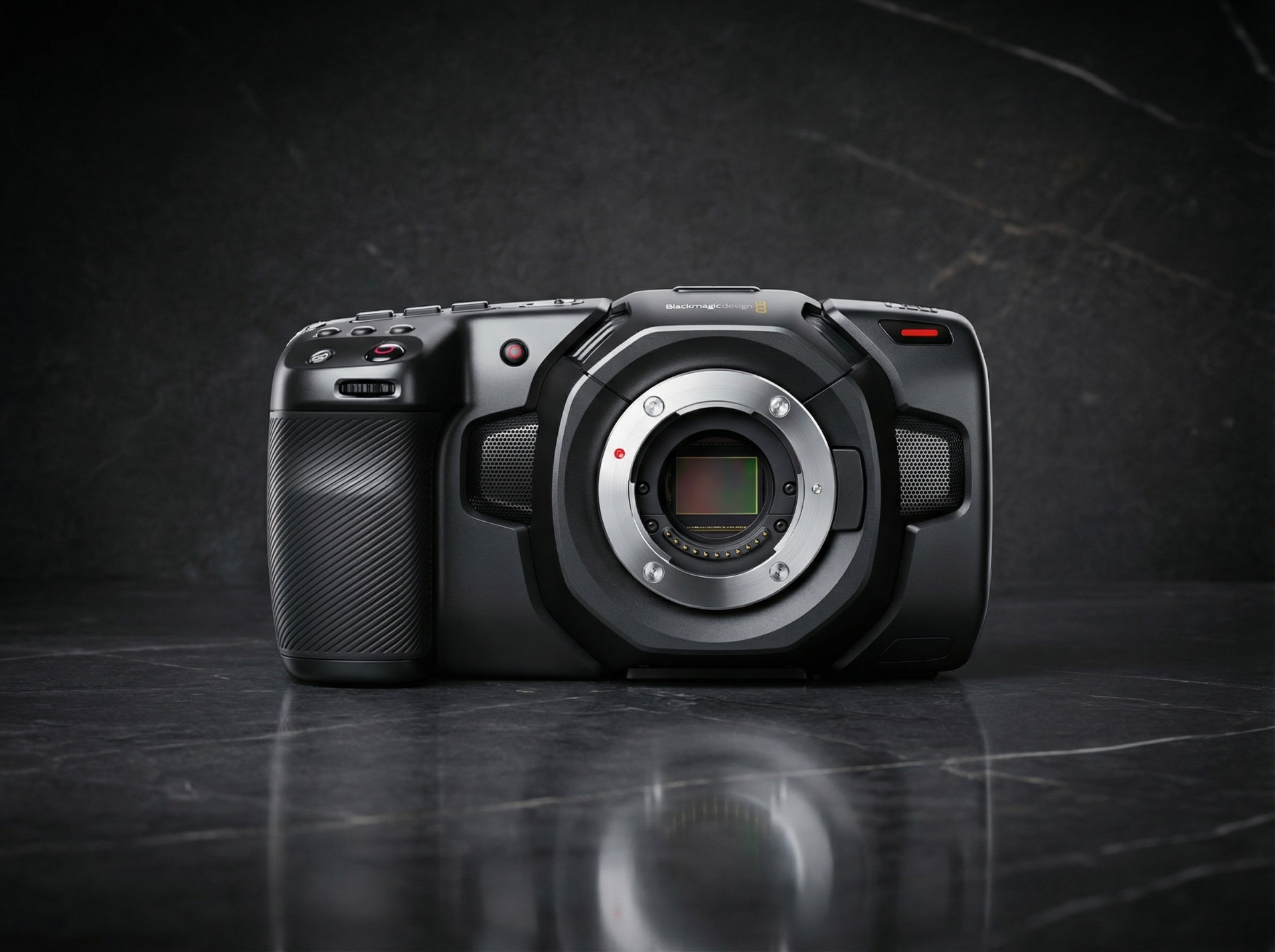 Blackmagic Pocket Cinema Camera 4K 2